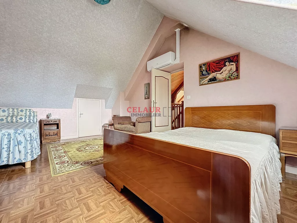 MAISON DE BOURG AVEC D&Eacute;PENDANCE