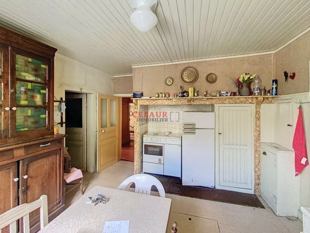 MAISON DE VILLE A RESTAURER