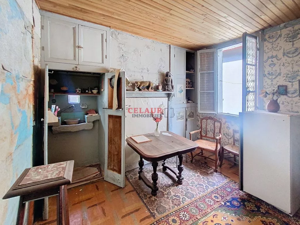 MAISON DE VILLE A RESTAURER