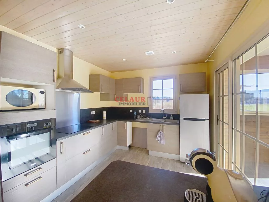 MAISON EN SEMI AUTONOMIE SUR 1HA DE PRAIRIE ARBOREE