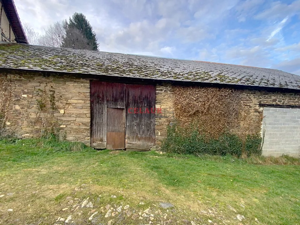 Maison et grange en pierre