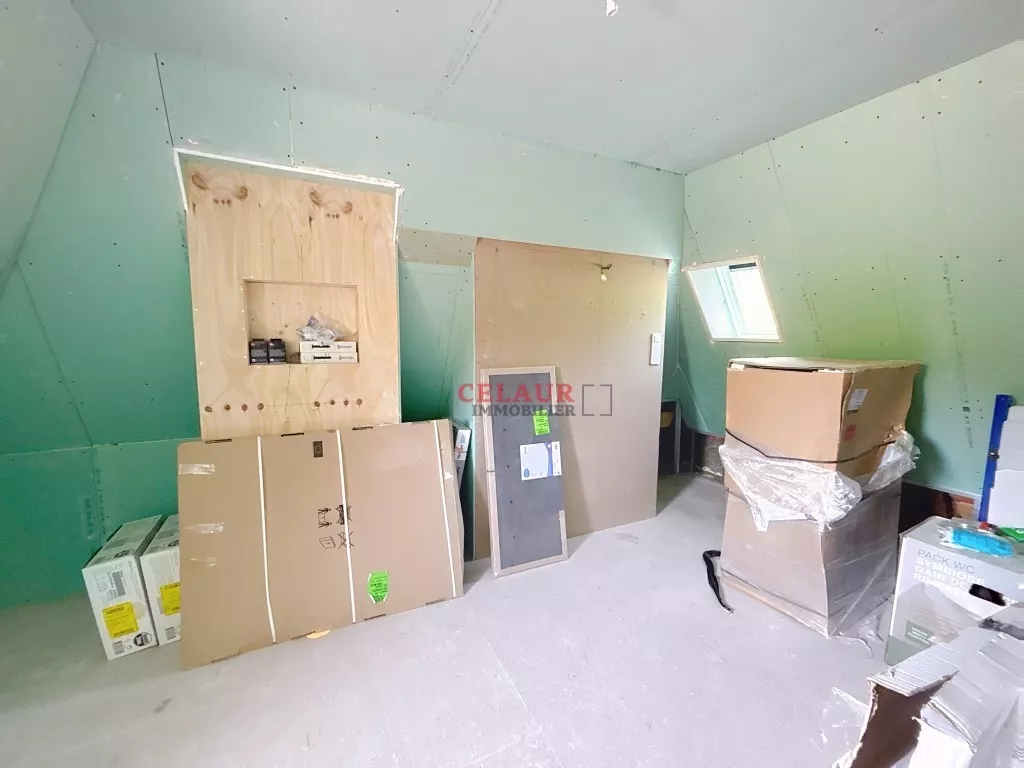 Maison pierre avec d&eacute;pendance et terrain