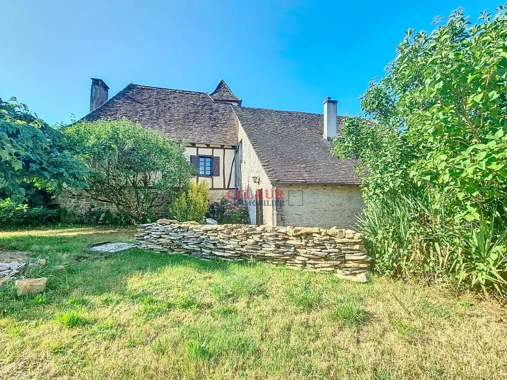 VASTE PROPRIETE EN PIERRE QUERCYNOISE