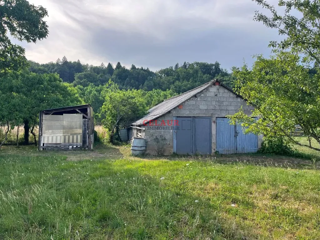 BEAU TERRAIN CONSTRUCTIBLE PROCHE DU CENTRE D'ARGENTAT