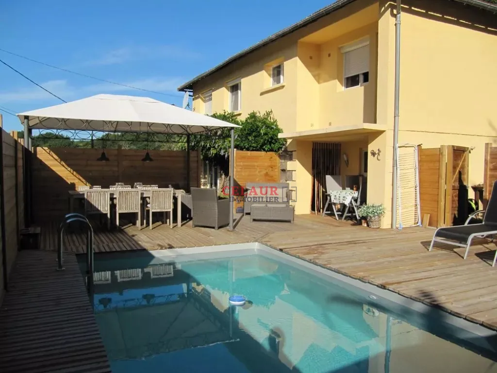 MAISON  5 CHAMBRES AVEC PISCINE PR&Egrave;S D'ARGENTAT SUR DORDONNE