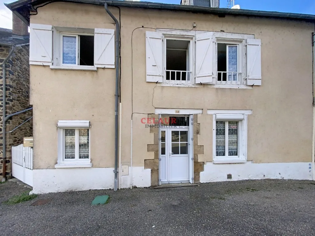 CHARMANTE MAISON DE BOURG