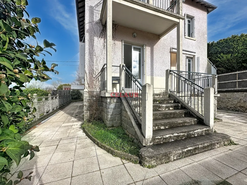 MAISON DE CARACT&Egrave;RE AVEC VUE