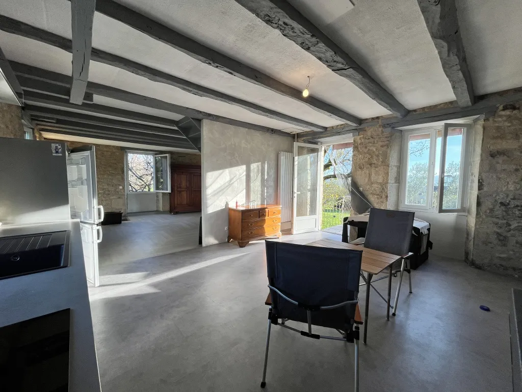 cuisine et pi&egrave;ce de vie &eacute;tage