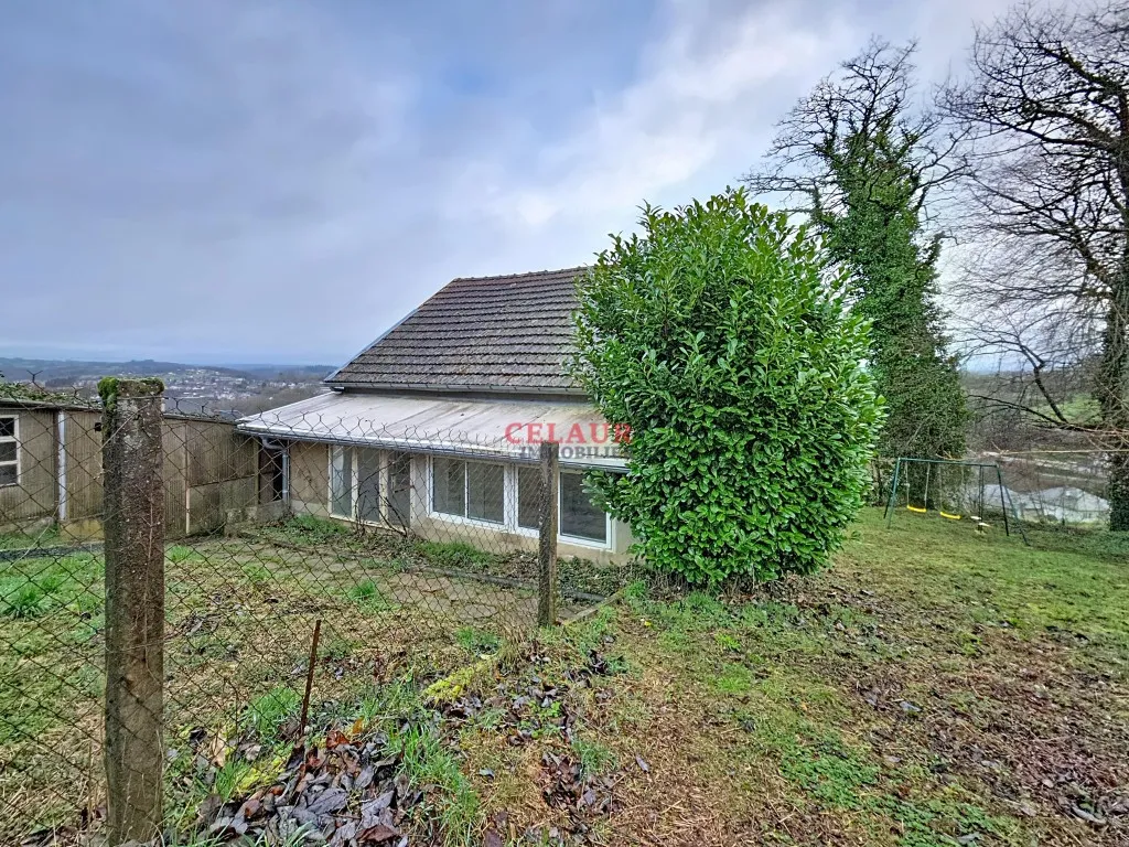 MAISON &Agrave; UZERCHE