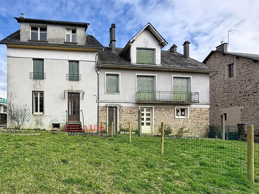 Maison de ville en plein centre