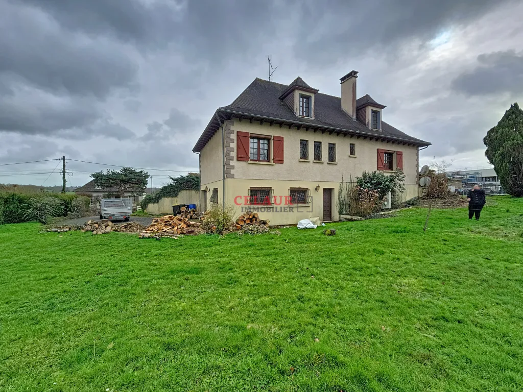 Maison de 6 pi&egrave;ces de 186 m&sup2; &agrave; Lubersac