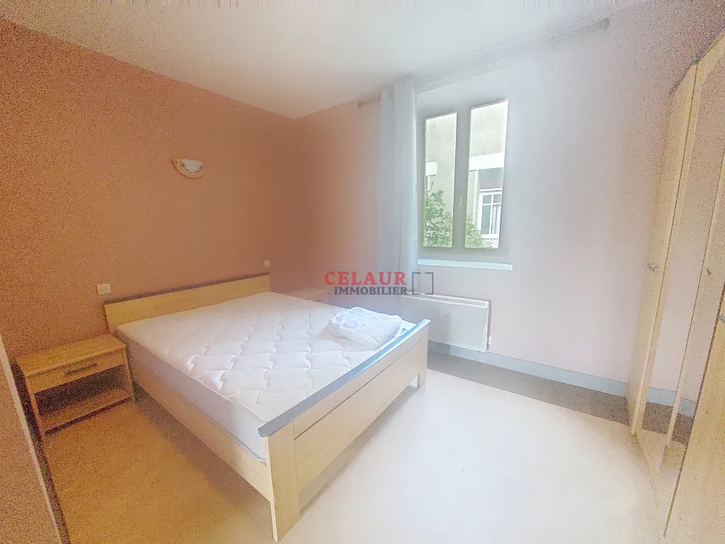 T1 DANS RESIDENCE -BIS
