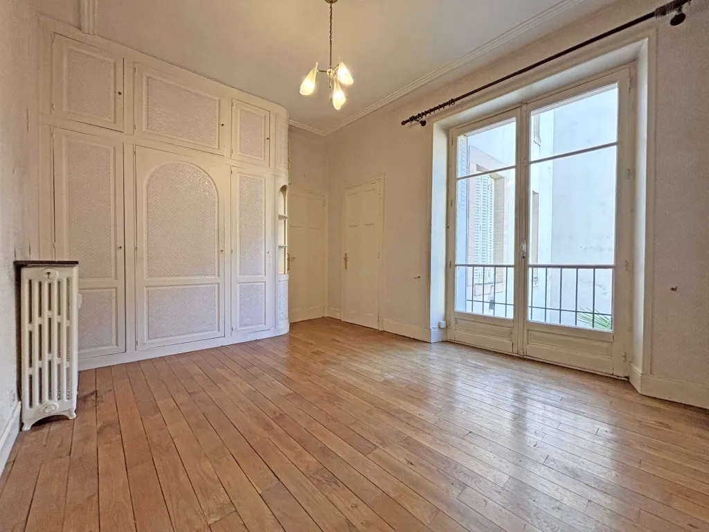 Appartement en hyper centre avec ascenseur