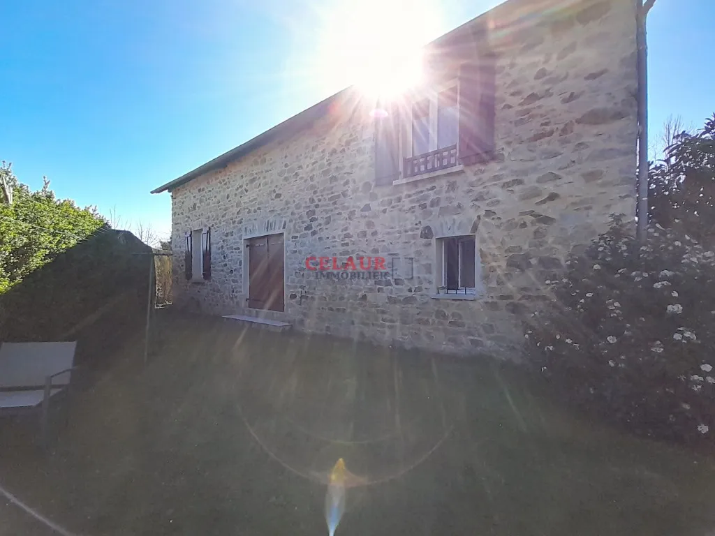MAISON PIERRE A SALON LA TOUR