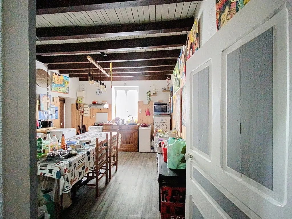 MAISON PIERRE A SALON LA TOUR